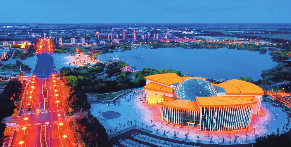 信息公开 要闻动态 图为生态新区新建文体中心夜景 年初以来,白城市委